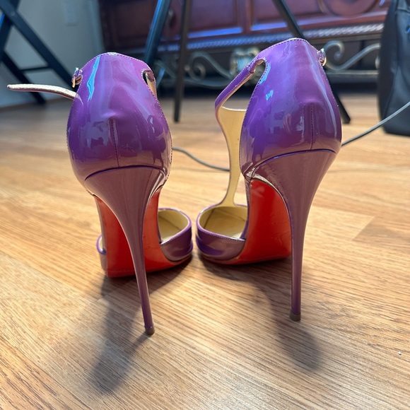 Authentic Christian Louboutin Patent J String 100 - Picture 5 of 9